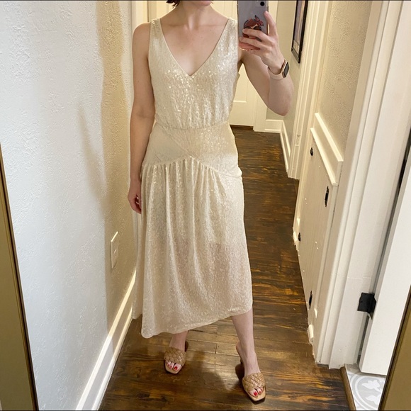 Express Dresses & Skirts - Express Sequin V-Neck Midi Dress!